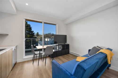 406-1301 Hillside Ave, Victoria, BC - Indoor