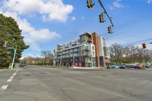 406-1301 Hillside Ave, Victoria, BC - Outdoor