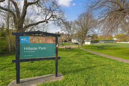 406-1301 Hillside Ave, Victoria, BC - Outdoor With View