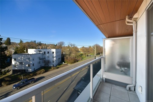 406-1301 Hillside Ave, Victoria, BC - Outdoor With View With Exterior
