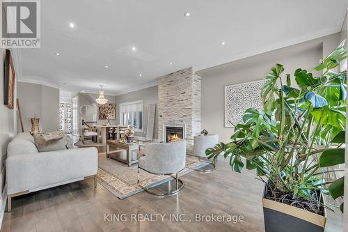 174 Minto Crescent, Milton, ON - Indoor Photo Showing Living Room With Fireplace