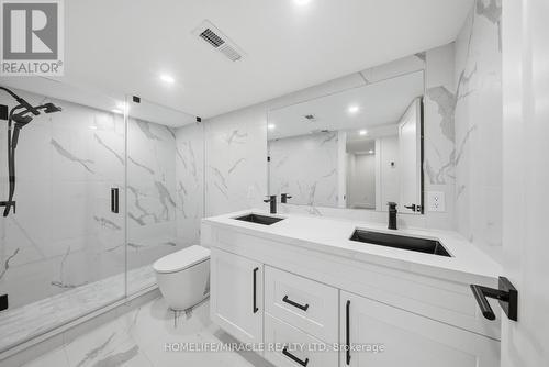 1653 Glenburnie Road, Mississauga, ON - Indoor Photo Showing Bathroom