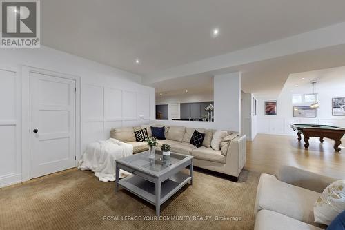 166 Grandvista Crescent, Vaughan, ON - Indoor Photo Showing Living Room