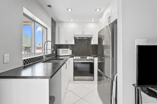 Kitchen - 12510 26E Avenue (R.-D.-P.), Montréal (Rivière-Des-Prairies/Pointe-Aux-Trembles), QC - Indoor Photo Showing Kitchen With Upgraded Kitchen