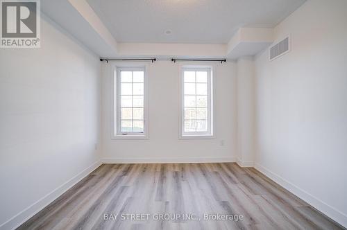 5 Selfridge Way, Whitby, ON - Indoor Photo Showing Other Room