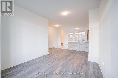 5 Selfridge Way, Whitby, ON - Indoor Photo Showing Other Room