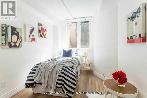 421 - 12 Douro Street, Toronto, ON - Indoor