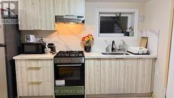 BSMT - 657 PHARMACY AVENUE  Toronto, ON M1L 3H6