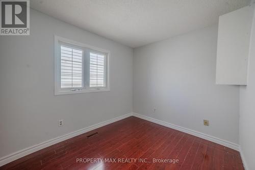 52 Whispering Willow Pathway, Toronto, ON - Indoor Photo Showing Other Room