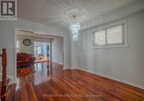 52 Whispering Willow Pathway, Toronto, ON - Indoor Photo Showing Other Room