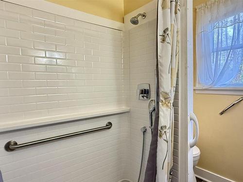 102 Cottage Street, Pictou, NS 