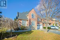 3565 STONECUTTER CRESCENT  Mississauga, ON L5M 7N7