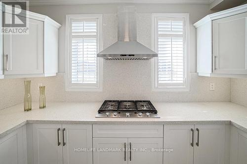 3565 Stonecutter Crescent, Mississauga, ON - Indoor Photo Showing Kitchen