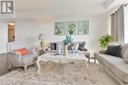 2707 - 30 Inn On The Park Drive, Toronto, ON - Indoor Photo Showing Living Room