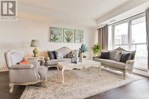 2707 - 30 Inn On The Park Drive, Toronto, ON - Indoor Photo Showing Living Room