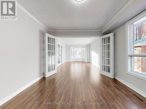 207 Kensit Avenue, Newmarket, ON - Indoor Photo Showing Other Room