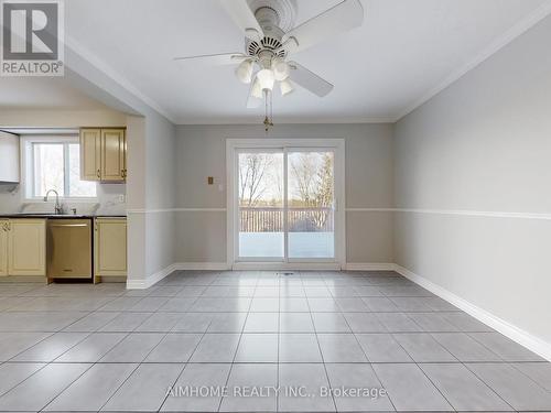 207 Kensit Avenue, Newmarket, ON - Indoor