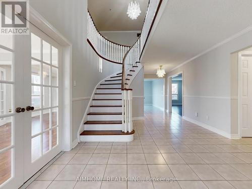 207 Kensit Avenue, Newmarket, ON - Indoor Photo Showing Other Room