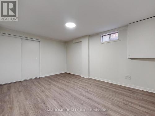 207 Kensit Avenue, Newmarket, ON - Indoor