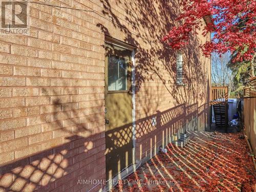 207 Kensit Avenue, Newmarket, ON - 