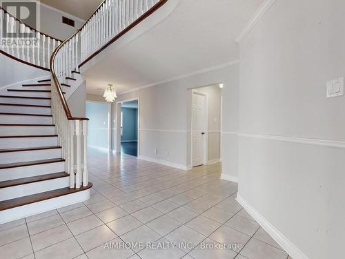 207 Kensit Avenue, Newmarket, ON - Indoor Photo Showing Other Room