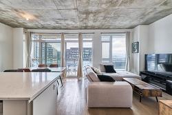 1112-5505 Boul. du Quartier  Brossard, QC J4Z 0R9