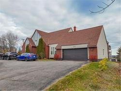 395 Kimble DR  Fredericton, NB E3B 6Y5