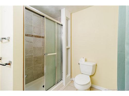 395 Kimble Dr, Fredericton, NB 