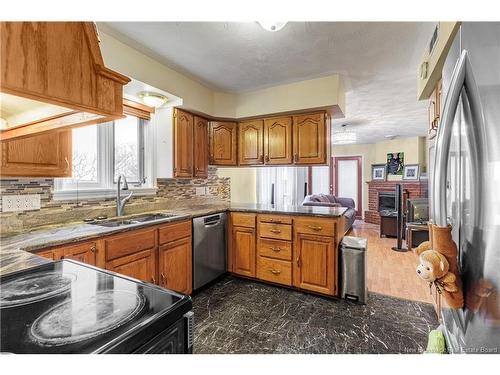 395 Kimble Dr, Fredericton, NB 