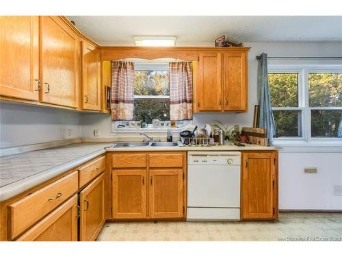 24 Edward St, Fredericton, NB 