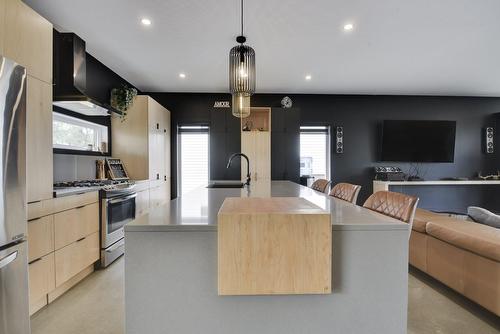 Cuisine - 42 Mtée De La Pointe-Aux-Sables, Cap-Santé, QC - Indoor Photo Showing Kitchen