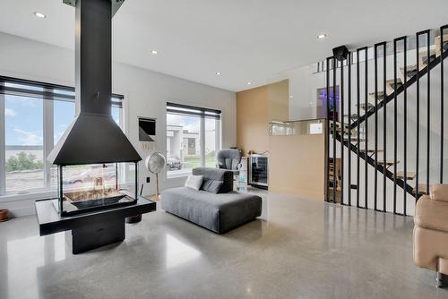 Salon - 42 Mtée De La Pointe-Aux-Sables, Cap-Santé, QC - Indoor