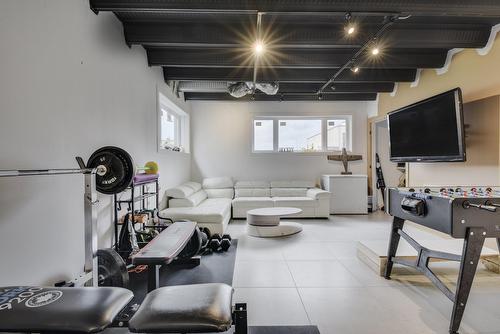 Salle familiale - 42 Mtée De La Pointe-Aux-Sables, Cap-Santé, QC - Indoor