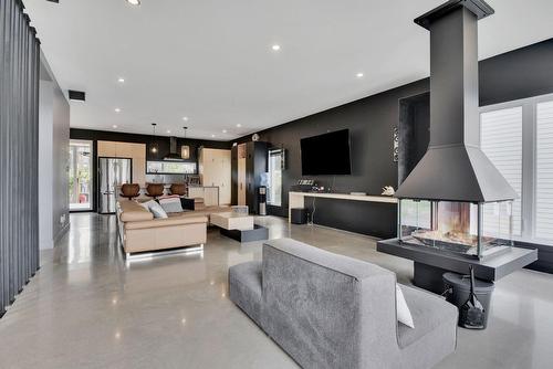 Salon - 42 Mtée De La Pointe-Aux-Sables, Cap-Santé, QC - Indoor