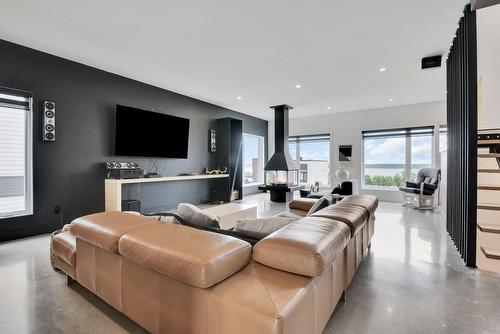 Salon - 42 Mtée De La Pointe-Aux-Sables, Cap-Santé, QC - Indoor Photo Showing Living Room
