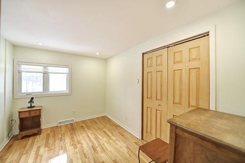 Chambre à coucher - 5375 Boul. Des Mille-Îles, Laval (Saint-François), QC - Indoor Photo Showing Other Room