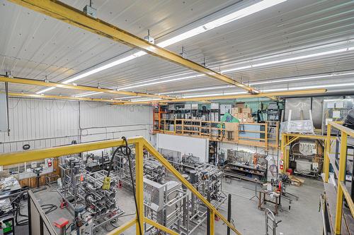 Overall view - 1000 Rue De L'Acadie, Victoriaville, QC - Indoor Photo Showing Garage