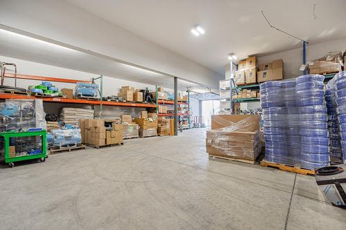 Overall view - 1000 Rue De L'Acadie, Victoriaville, QC - Indoor Photo Showing Garage