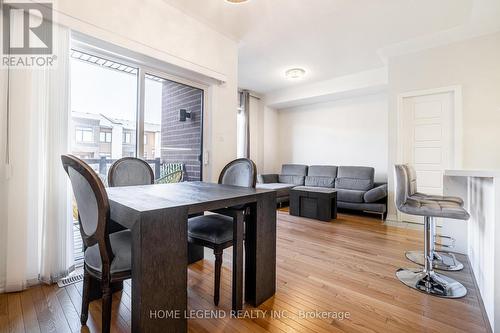 123 Bravo Lane, Newmarket, ON - Indoor Photo Showing Dining Room