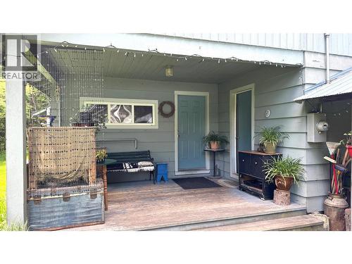 8927 Koehle Road, Kaslo, BC - Outdoor