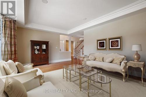 1283 Lindburgh Court, Mississauga, ON - Indoor Photo Showing Living Room