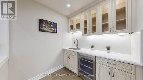 16 Crescentview Road, Richmond Hill, ON - Indoor