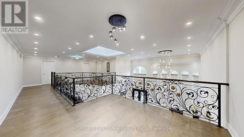 16 Crescentview Road, Richmond Hill, ON - Indoor Photo Showing Other Room