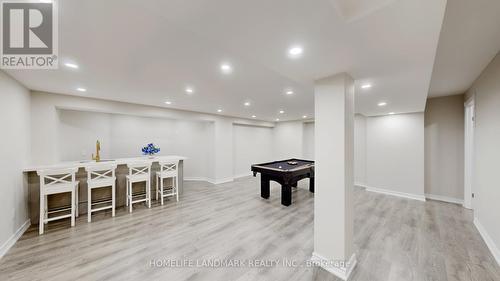 16 Crescentview Road, Richmond Hill, ON - Indoor