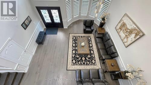 16 Crescentview Road, Richmond Hill, ON - Indoor Photo Showing Other Room