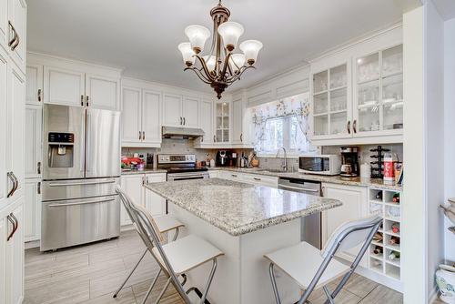 13151 Rue Edison  Montréal (Pierrefonds-Roxboro), QC H8Z 1Y5