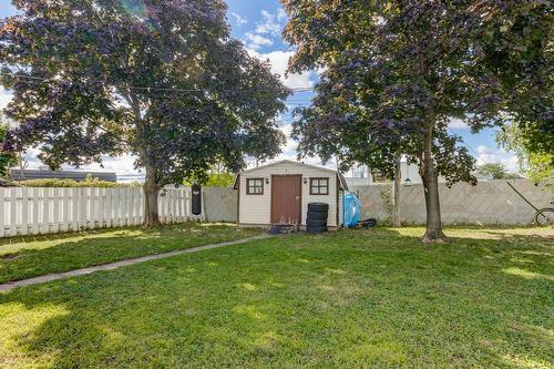 Shed - 621-3950 Boul. Sir-Wilfrid-Laurier, Longueuil (Saint-Hubert), QC - Outdoor