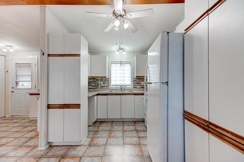 Kitchen - 621-3950 Boul. Sir-Wilfrid-Laurier, Longueuil (Saint-Hubert), QC - Indoor