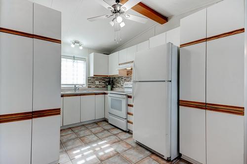 Kitchen - 621-3950 Boul. Sir-Wilfrid-Laurier, Longueuil (Saint-Hubert), QC - Indoor Photo Showing Kitchen