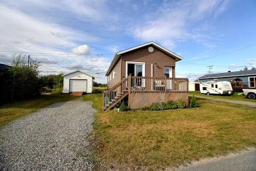 Façade - 200 Av. Douay, Amos, QC - Outdoor